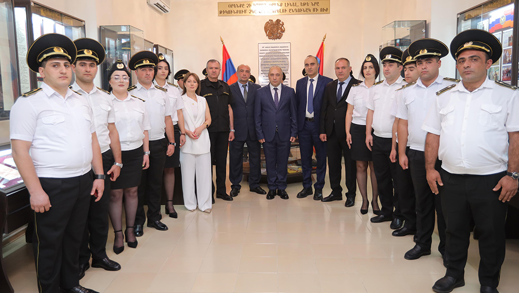 «Այն գիտակցումը, որ անկախությունը մեզ հեշտ չի տրվել, ավելի արժեքավոր է դարձնում դրա գինը»․ Արսեն Մնացականյանն անկախության տոնի առթիվ շնորհավորել է աշխատակիցներին