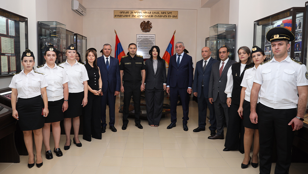 On the occasion of the 34th anniversary of the Declaration of Independence, a solemn session was held