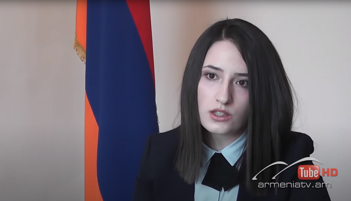 Գլխավոր հարակդիր կատարողի օգնական Էլինա Գեղամյանն «Արմենիա» հեռուստաընկերության «Սուր անկյուն» հաղորդման ընթացքում անդրադարձել է Հարկադիր կատարման մասնավոր համակարգի ներդրմանն առնչվող հայեցակարգային առանձին հարցերի