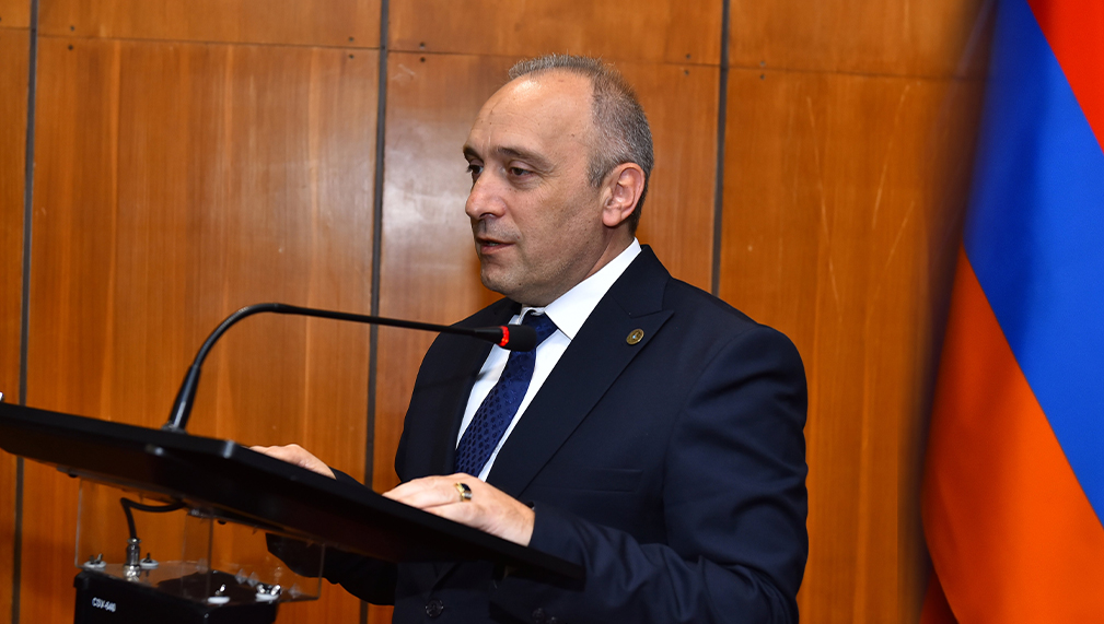 Արսեն Մնացականյանը վերջին խորհրդակցությունն է անցկացրել Հարկադիր կատարումն ապահովող ծառայության անձնակազմի հետ