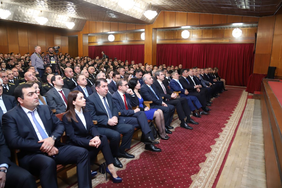 Իրականացված յուրաքանչյուր կատարողական վարույթով մենք մի քար ենք դնում դեպի իրավական պետության կայացում և ապացուցում, որ Հայաստանի Հանրապետությունում Ծառայությունն այս ճանապարհին քաղաքացուն ոչ թե պատժող, այլ օգնող և խախտված իրավունքները վերականգնող կառույց է