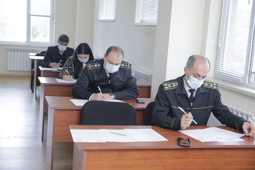 Сотрудники службы обеспечения принудительного исполнения участвовали в занятиях специального курса