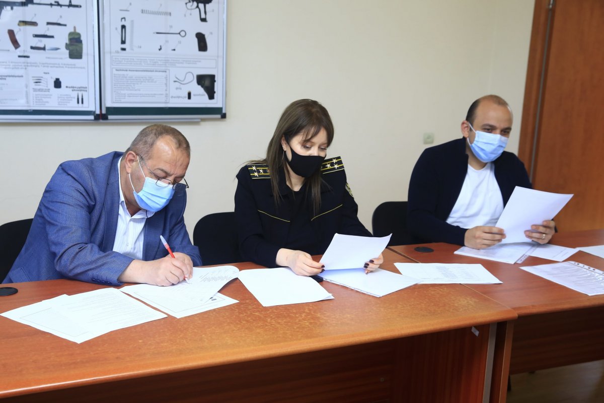 Сотрудники Службы обеспечения принудительного исполнения участвуют в курсах специального обучения