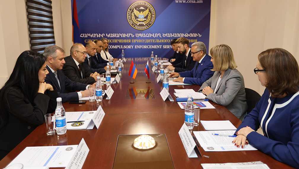 Գլխավոր հարկադիր կատարողն ընդունել է ՌԴ Դատական կարգադրիչների դաշնային ծառայության պատվիրակությանը